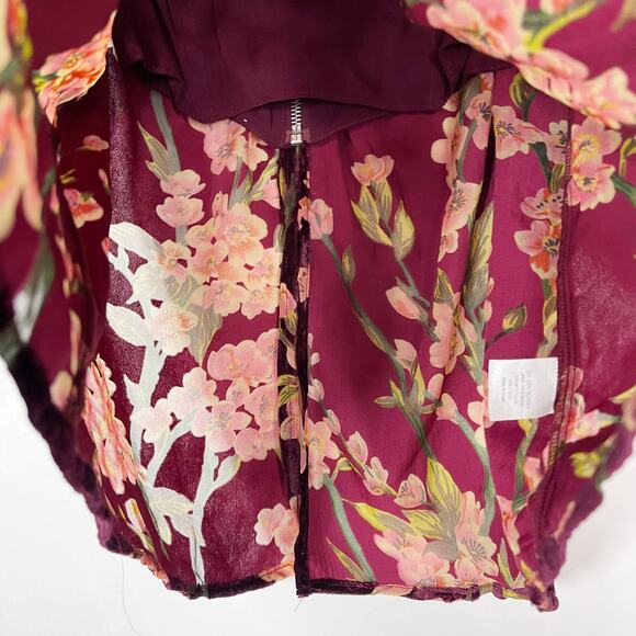 Francescas S Burgundy Red Floral Velvet Off The Shoulder Blouse Top Split Back - Picture 8 of 11